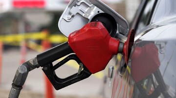 قیمت بنزین به لیتری ۵۰ هزار تومان می رسد؟ | افزایش قیمت بنزین توسط دولت از چه زمانی اجرایی می شود؟