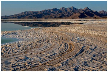 اوضاع دریاچه ارومیه وخیم است! + فیلم دردناک