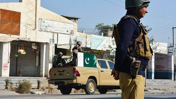 ۷ کشته در حمله افراد مسلح به یک پاسگاه در غرب پاکستان با بمب انتحاری