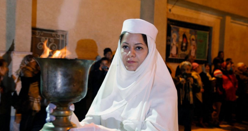 جشن آذرگان در گذشته چگونه برگزار می شد؟ | جشن آذرگان مربوط به چه قومی است؟
