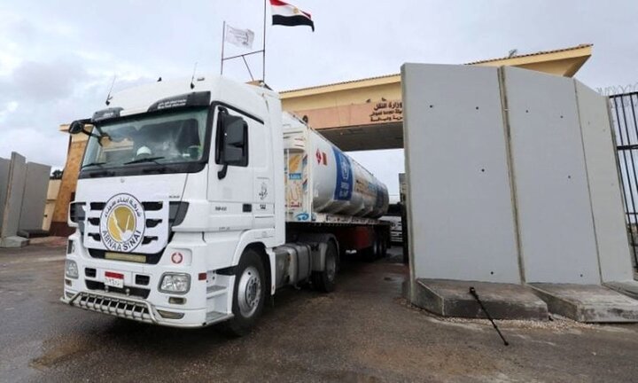 ورود ۲۰۰ کامیون حامل کمک‌های بشردوستانه به نوار غزه