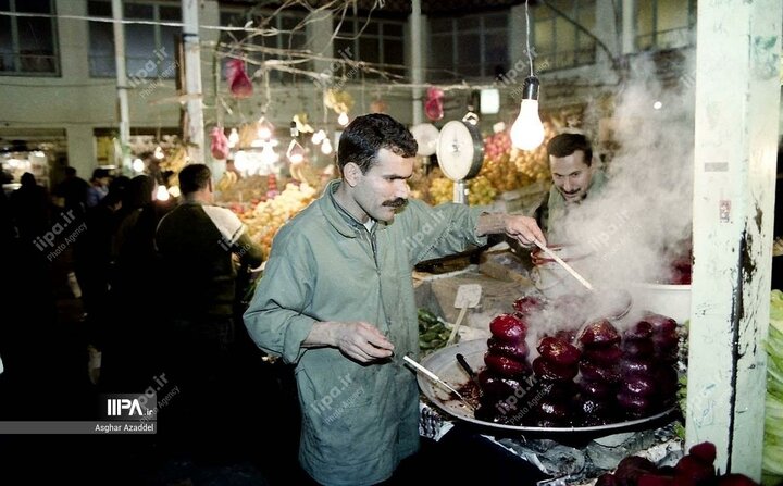 تصاویر دیدنی از میدان تجریش تهران در دهه هفتاد + عکس