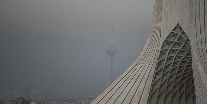 آلودگی هوا استان تهران را فرا گرفت / مردم در خانه بمانند 