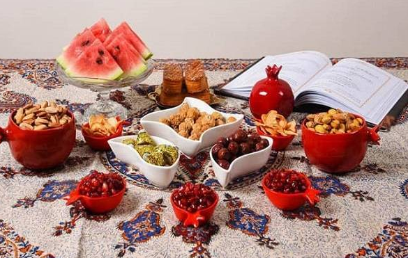 شب چله امسال چه روزی و چند شنبه است؟ | شب یلدا 1402 تعطیل است؟