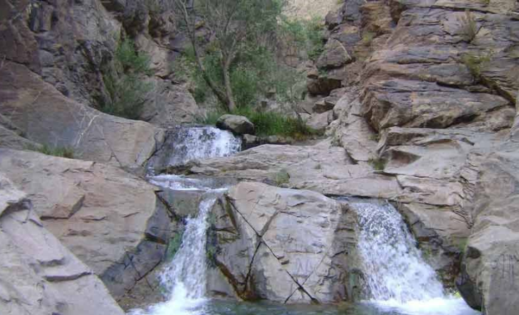 حتما از روستا و آبشار سکنج کرمان بازدید کنید