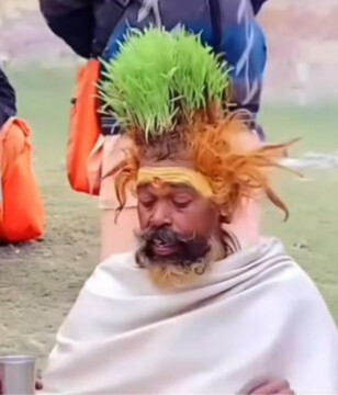 اقدام عجیب یک مرد؛ روی سرش برنج کاشت! + فیلم