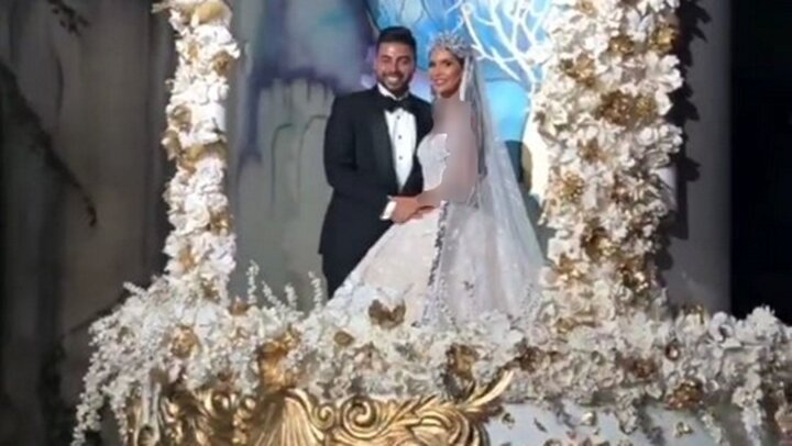 کیک عروسی یک میلیارد تومانی عجیب زوج ایرانی - لبنانی در نیاوران! + وزن کیک ۲ تن است / فیلم