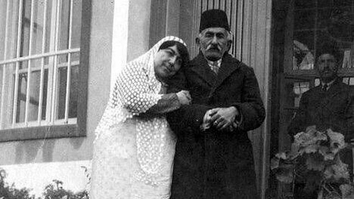 عکس عاشقانه یک زوج در دوره قاجار