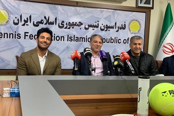 عکس| معارفه محمدرضا گلزار در یک فدراسیون ورزشی!