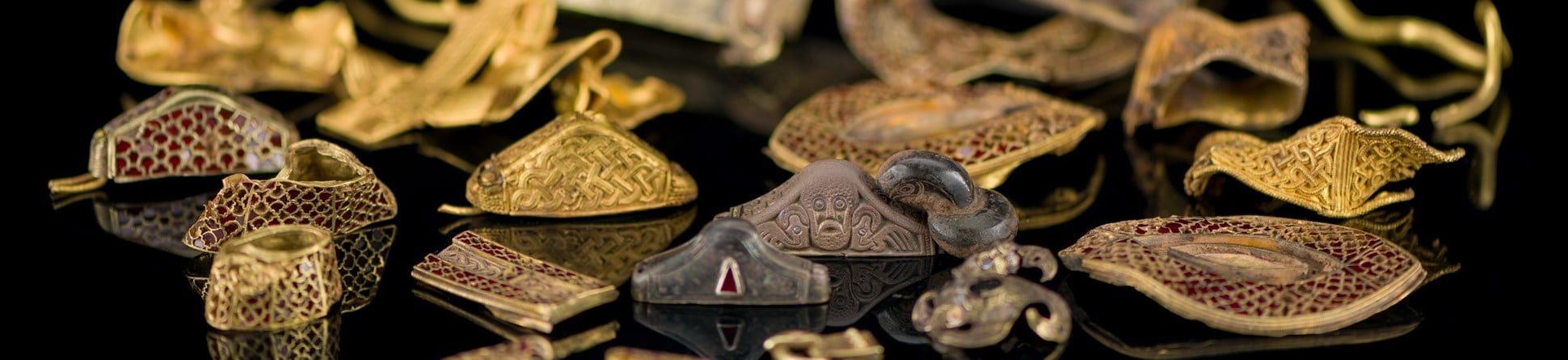 مهم‌ترین گنج طلا و نقره بریتانیا چطور کشف شد؟