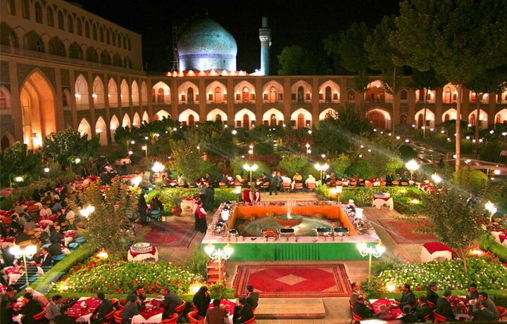 لیست بهترین هتل‌های اصفهان و رزرو آنلاین با پشتیبانی ۲۴ ساعته