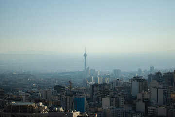تصاویر آخر الزمانی از آلودگی هوای ترسناک تهران از بالای قله‌ توچال! + فیلم