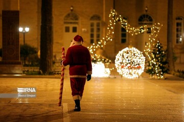 عکس پربازدید از بابانوئل در ایران