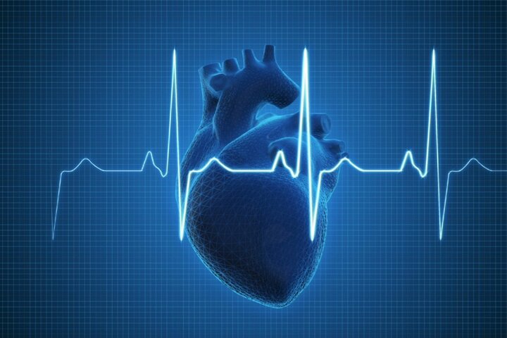 اگر تپش قلب شما هم این مدلی است حتماً به دکتر مراجعه کنید! + خطرات / فیلم