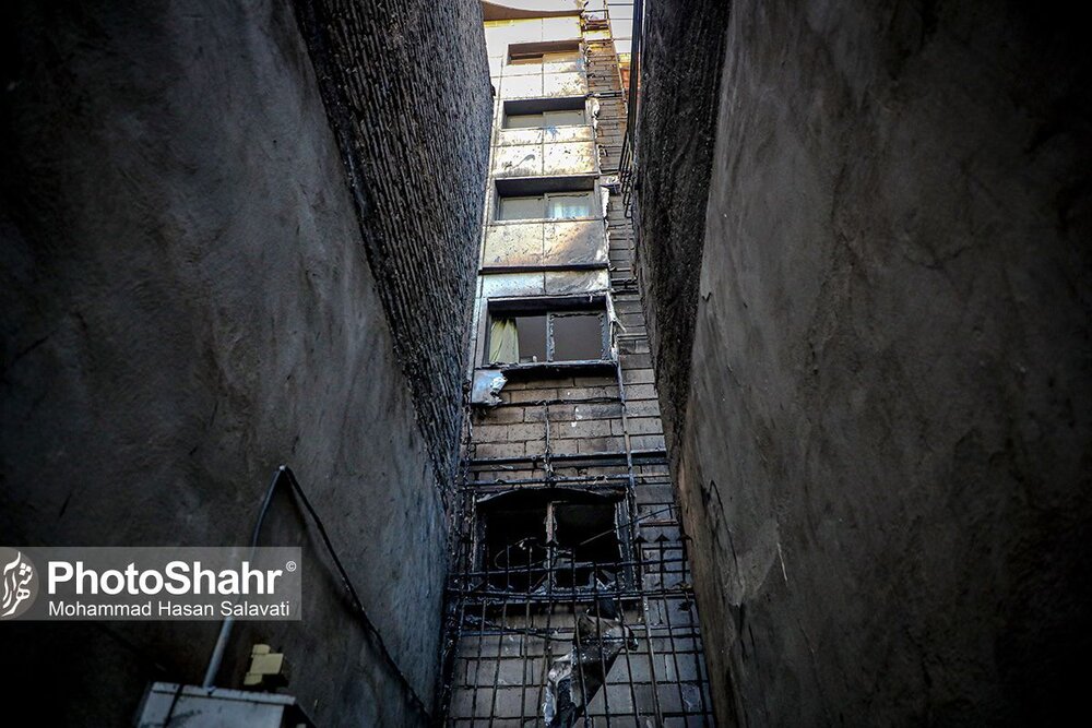 آتش‌سوزی هتل آپارتمان مشهور در نزدیکی حرم امام رضا (ع) مشهد + عکس