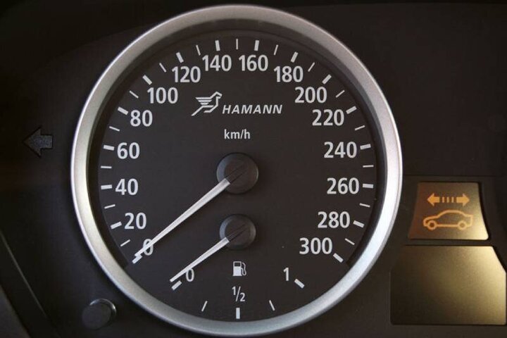 حداکثر سرعت مجاز در آزادراههای هر کشور /  ایران در رده  چندم قرار دارد؟