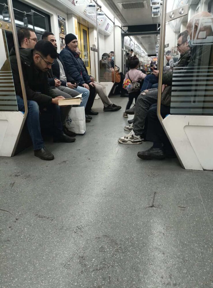 اتفاق عجیبی که این روزها در مترو تهران می‌افتد