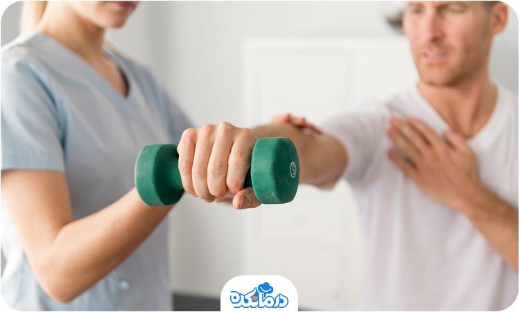 علت لرزش دست در جوانی