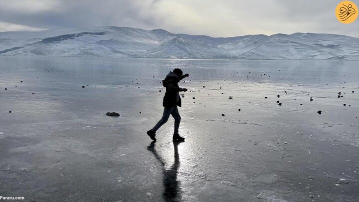 یخ زدن عجیب دریاچه در ترکیه + تصاویر