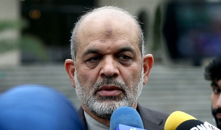 وزیر کشور: براساس آمار پزشکی قانونی، ۸۴ نفر در حادثه تروریستی کرمان شهید شدند / ۲۸۴ نفر نیز مصدوم شده اند