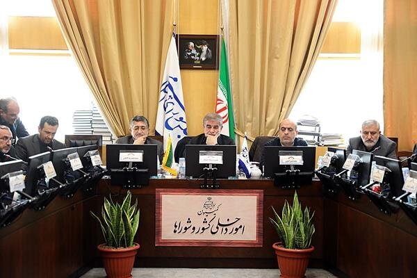 کمیسیون امور داخلی کشور ابعاد حادثه تروریستی در کرمان را بررسی می کند