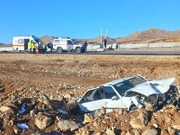 واژگونی خودروی پژو پارس در آزادراه شیراز - اصفهان + دو کشته و زخمی
