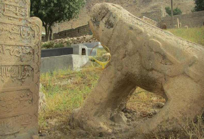 حتما از شیرهای سنگی الیگودرز بازدید کنید