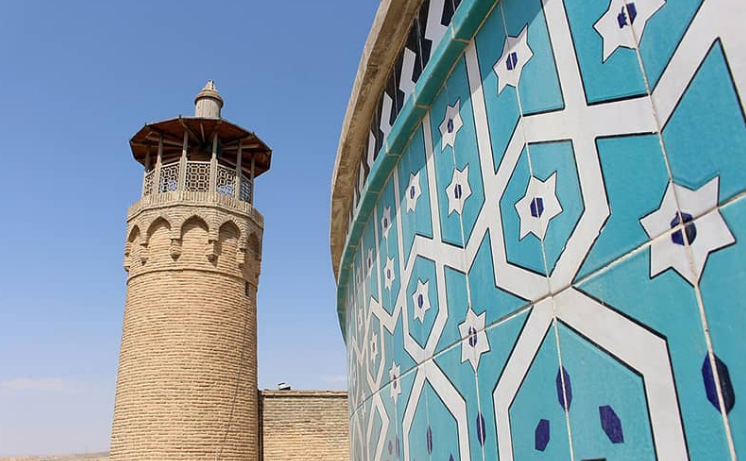معماری مسجد جامع بروجرد چگونه است؟