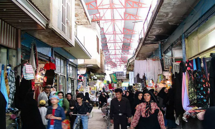 حتما از بازار بروجرد بازدید کنید