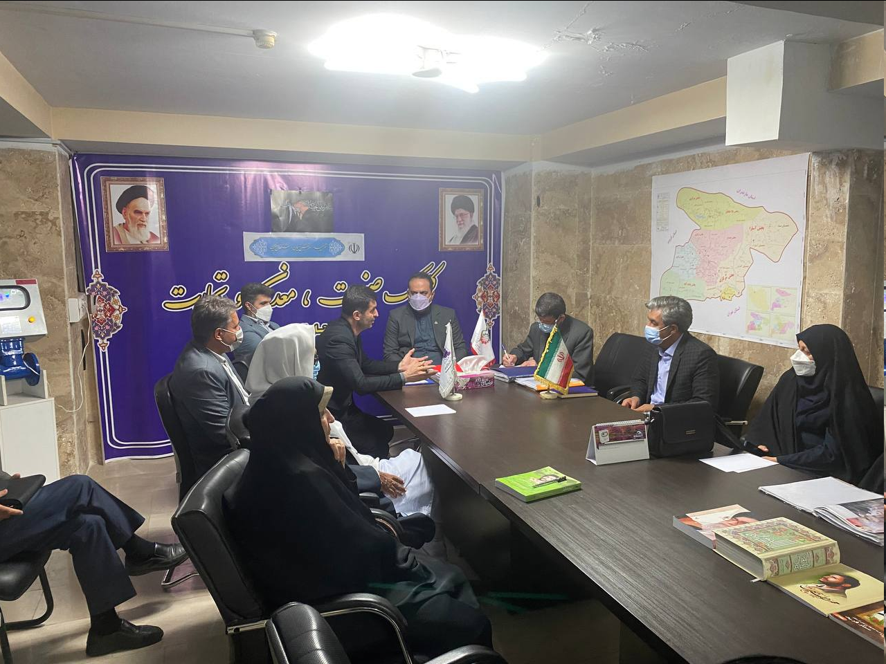 دیدار شماری از فعالین سیاسی کشور با مردم با فرهنگ و حماسه ساز استان البرز