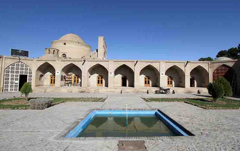 کاروانسرای طبسی؛ جاذبهای تماشایی و بیهمتا