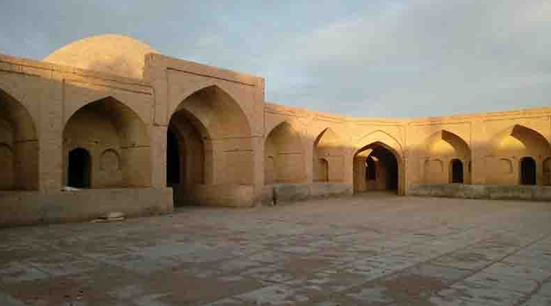 کاروانسرای طبسی؛ جاذبهای تماشایی و بیهمتا