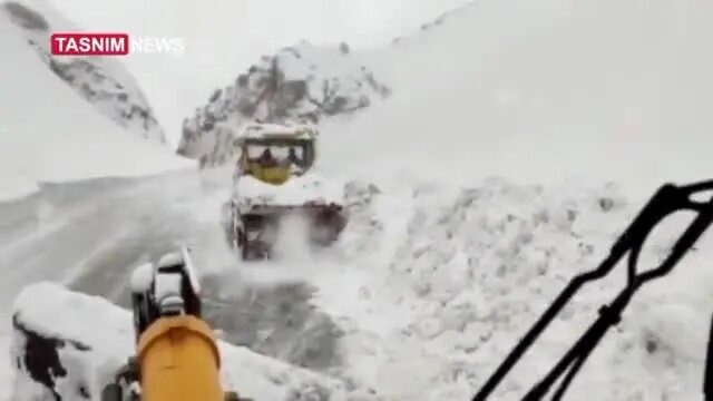 ارتفاع ۳ متری برف در کردستان + فیلم