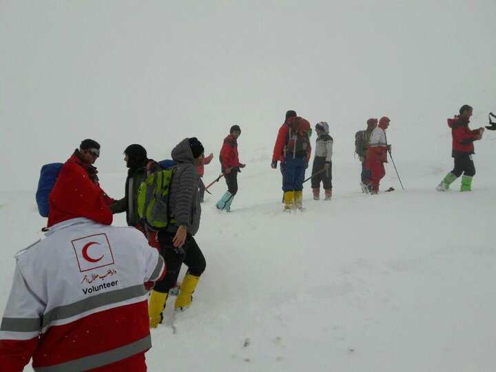 گم شدن ۷ کوهنورد در این منطقه ایران + حضور ۳۰۰ امدادگر برای نجات جان شهروندان گمشده