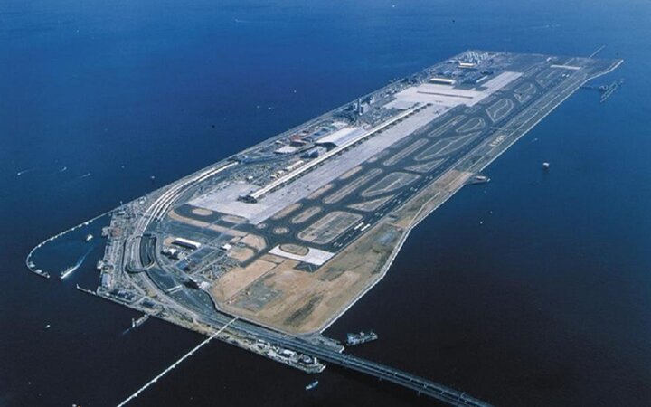 رونمایی از پیشرفته ترین فرودگاه جهان روی آب + فیلم