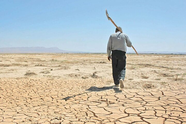 وضعیت کمبود آب در ایران بحرانی تر  شد/ تأمین آب در ۱۶ استان و ۲۸ شهر در شرایط اضطراری 