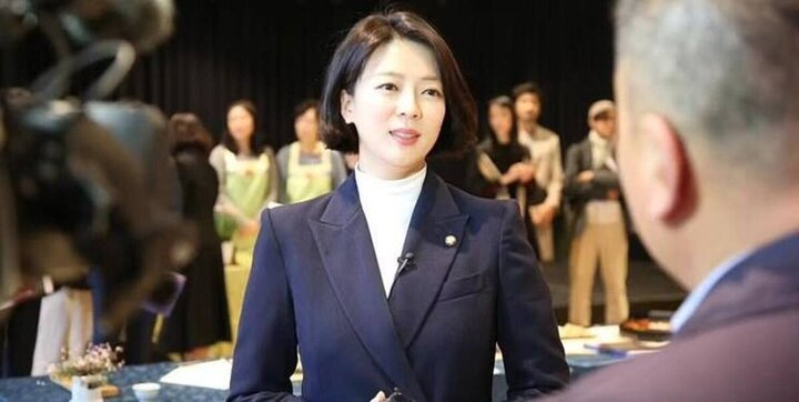 حمله به یکی دیگر از سیاستمداران کره‌جنوبی + عکس