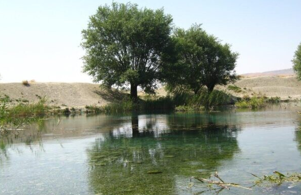 بازدید از جاذبههای تاریخی و گردشگری حاجیآباد هرمزگان را از دست ندهید