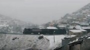 تصاویر دیدنی از بارش برف در کوه های سوادکوه + فیلم