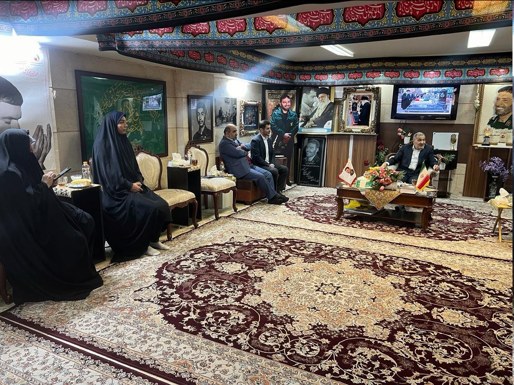 دیدار سکینه سادات پاد، دستیار رئیس جمهور با خانواده شهید طهرانی مقدم