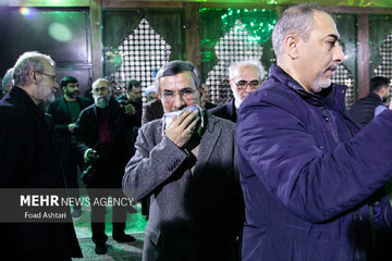 حضور احمدی‌نژاد در دیدار با رهبر انقلاب با چهره جدیدش / عکس