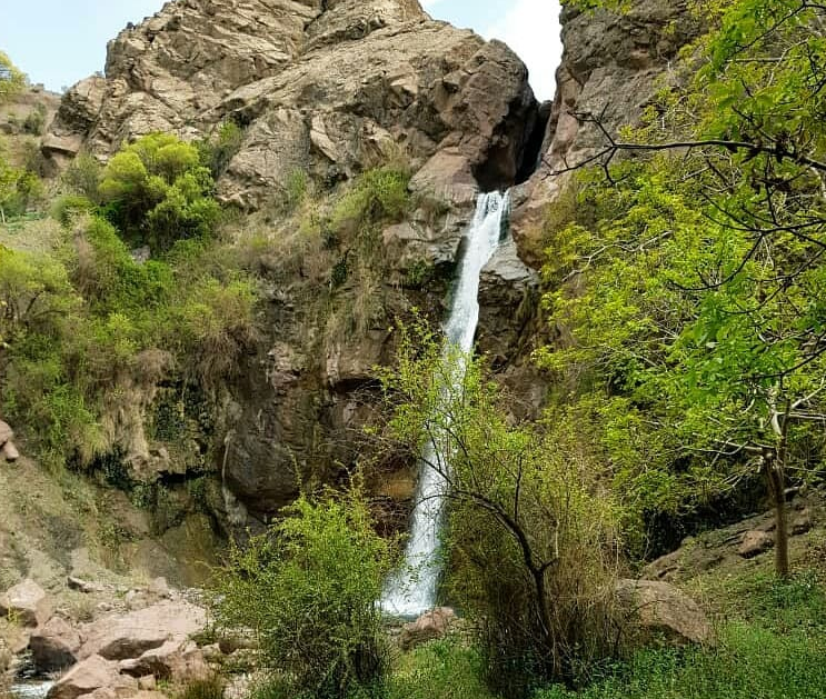 بازدید از آبشار آبسر جیرفت را از دست ندهید
