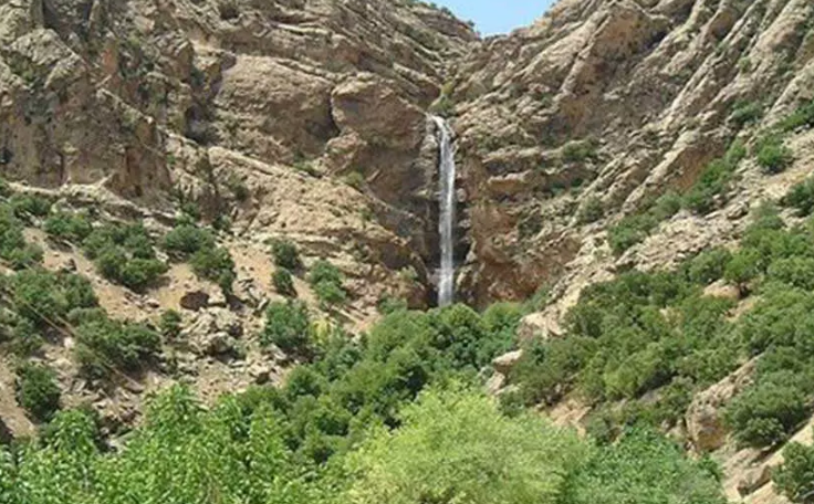زیباترین آبشار دنا را باید دید