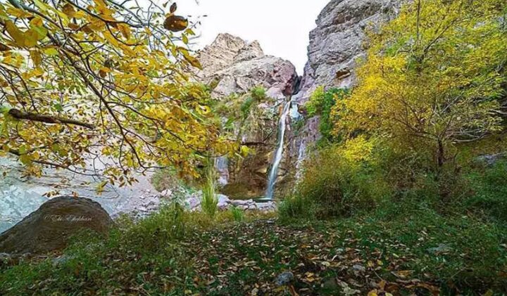 بازدید از آبشار آبسر جیرفت را از دست ندهید