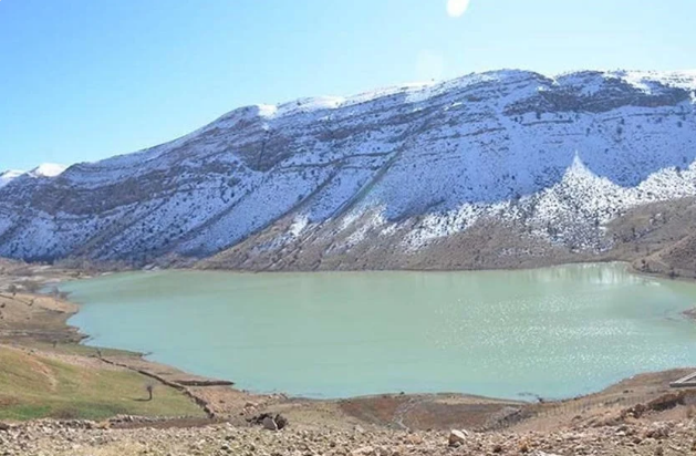 بازدید از دریاچه مور زرد یاسوج را از دست ندهید