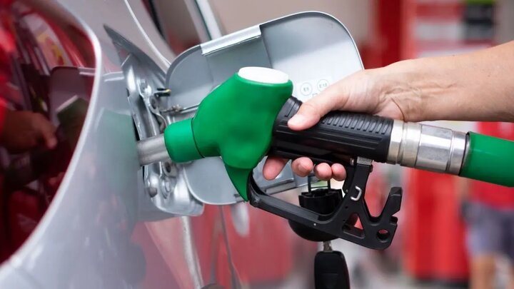 قیمت یک لیتر بنزین در کشورهای دیگر چقدر است؟ + عکس