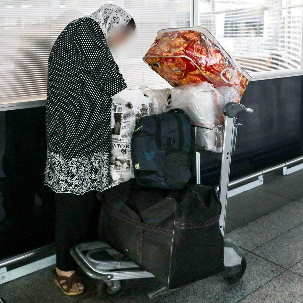 بار متفاوت یک زن در فرودگاه امام خمینی سوژه شد