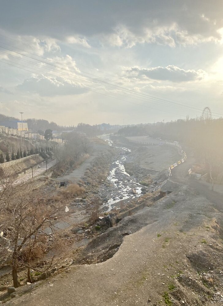 تصویر تکان‌دهنده از رودخانه کرج در زمستان