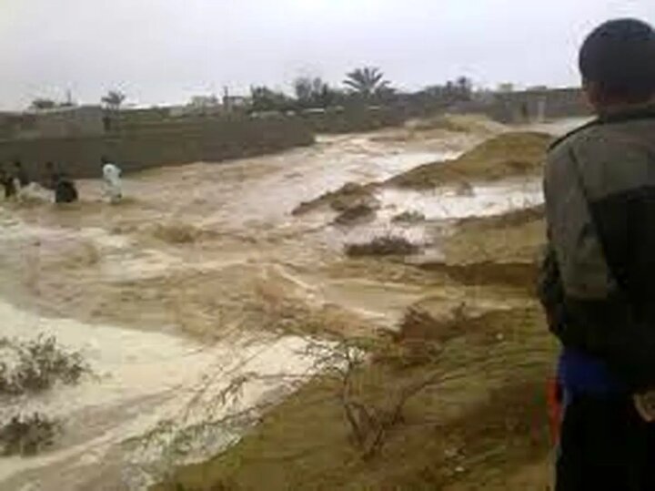 بارش شدید باران در جنوب سیستان و بلوچستان / ۱۲ راه اصلی و روستایی بسته شد
