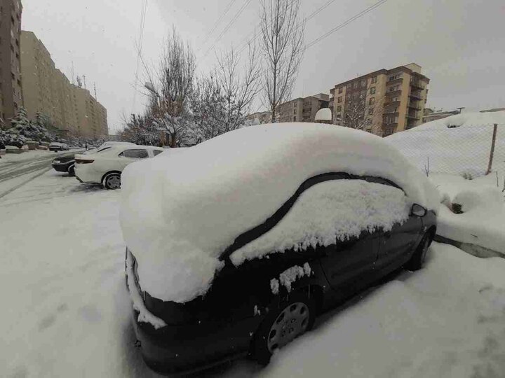 بارش نیم متری برف در تهران + عکس